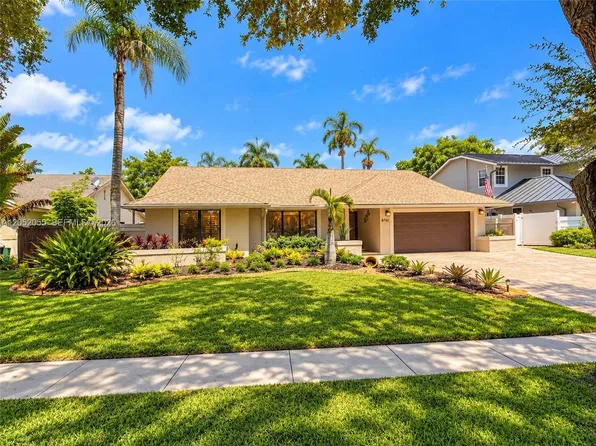 8765 SW 58th St, Cooper City, FL 33328