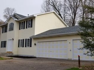 8001 Bluff Rd, Rockford, MN 55373