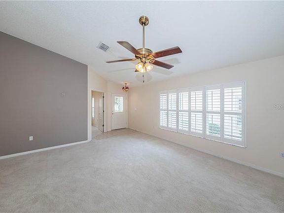 4th image of 2853 Wood Pointe Dr