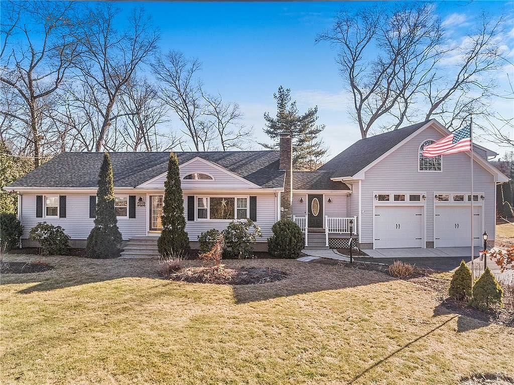 204 Hanton Rd, North Smithfield, RI 02896 Zillow