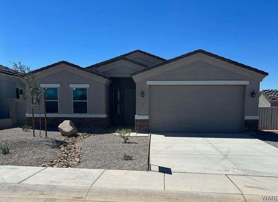 1st image of 3327 Palmeras Street