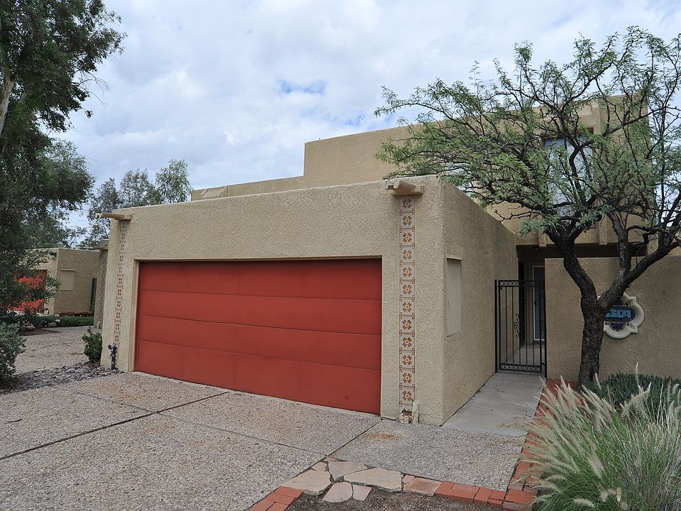 2 Car Garage attached