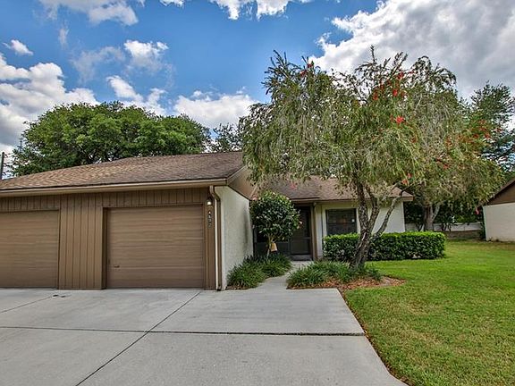 3rd image of 4672 Oak Hill Pl