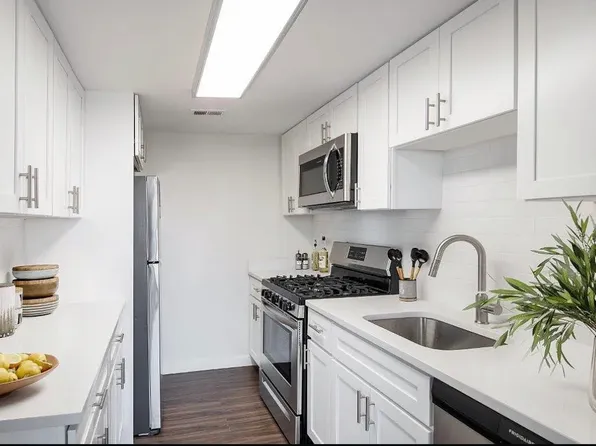 6702 Belcrest Rd #723, Hyattsville, MD 20782