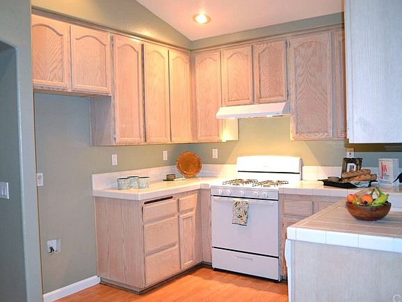 3rd image of 27035 Lamdin Ave