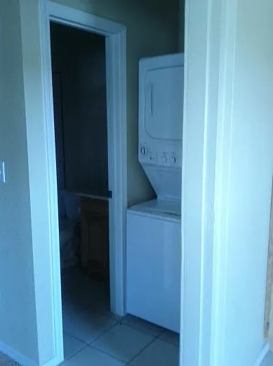 1001 Pile St — Photo 2