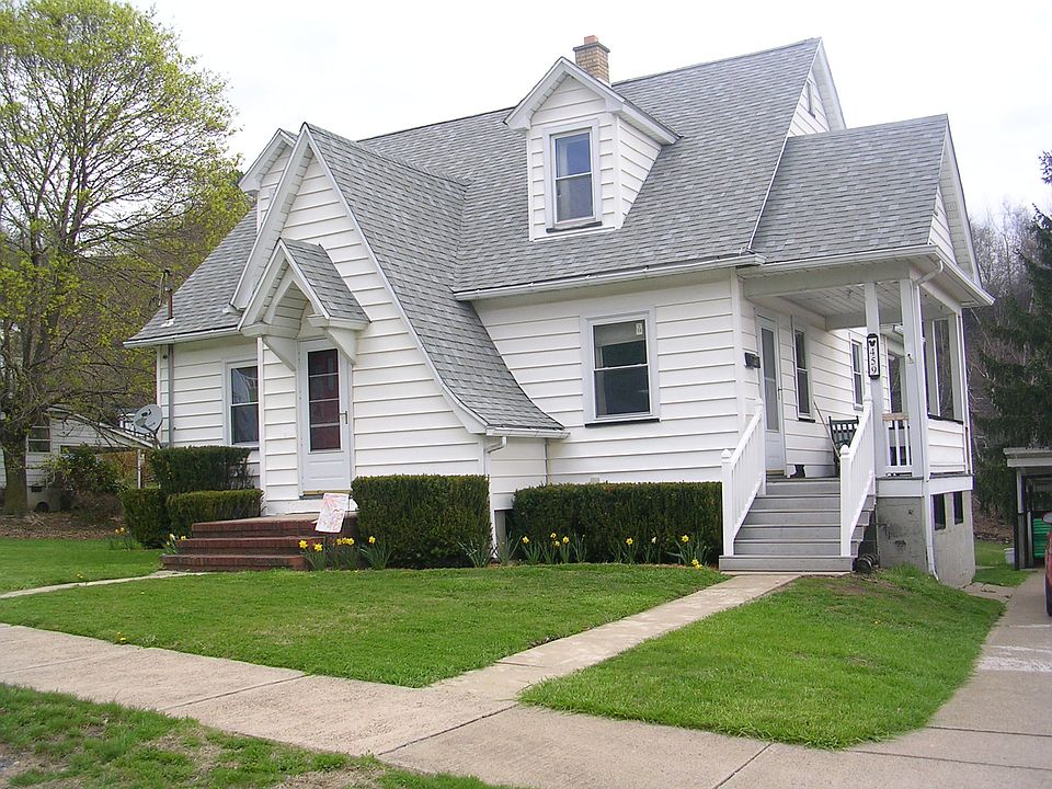 1st image of 459 Owen St
