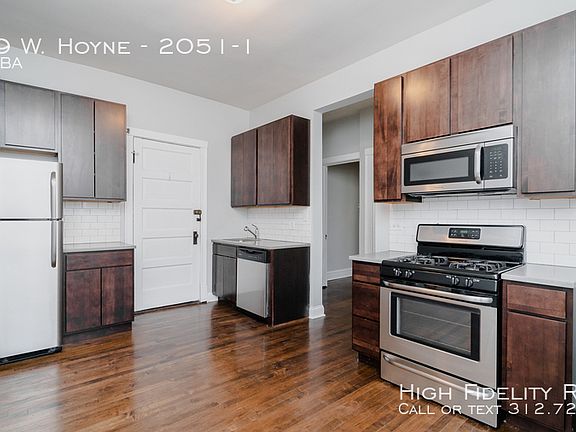 3rd image of 857 N Hoyne Ave #2051-1