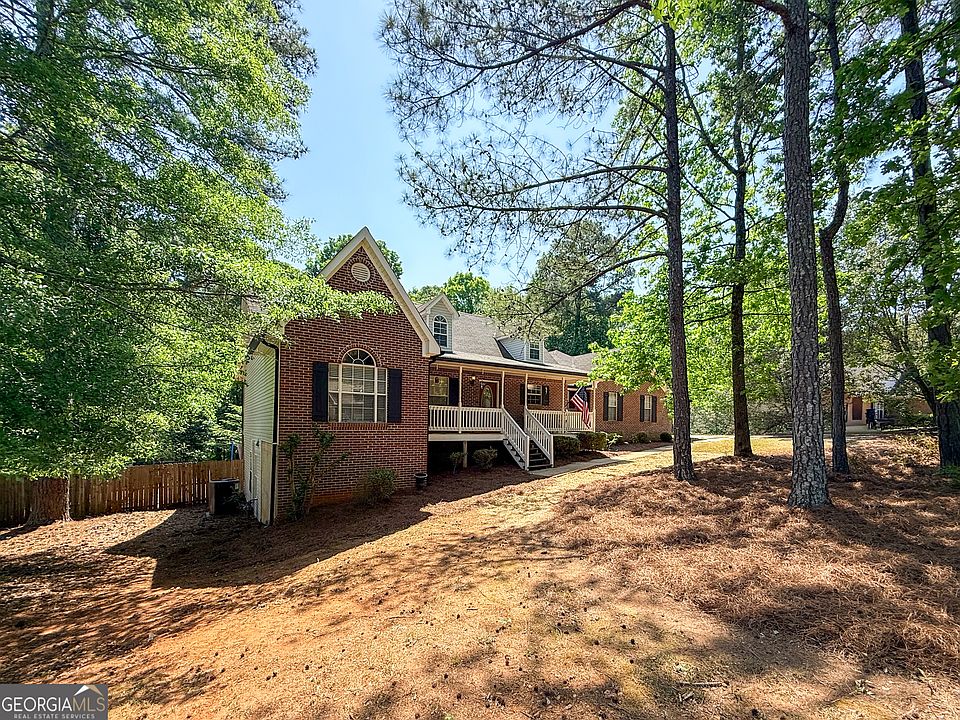 1st image of 127 Alexander Dr