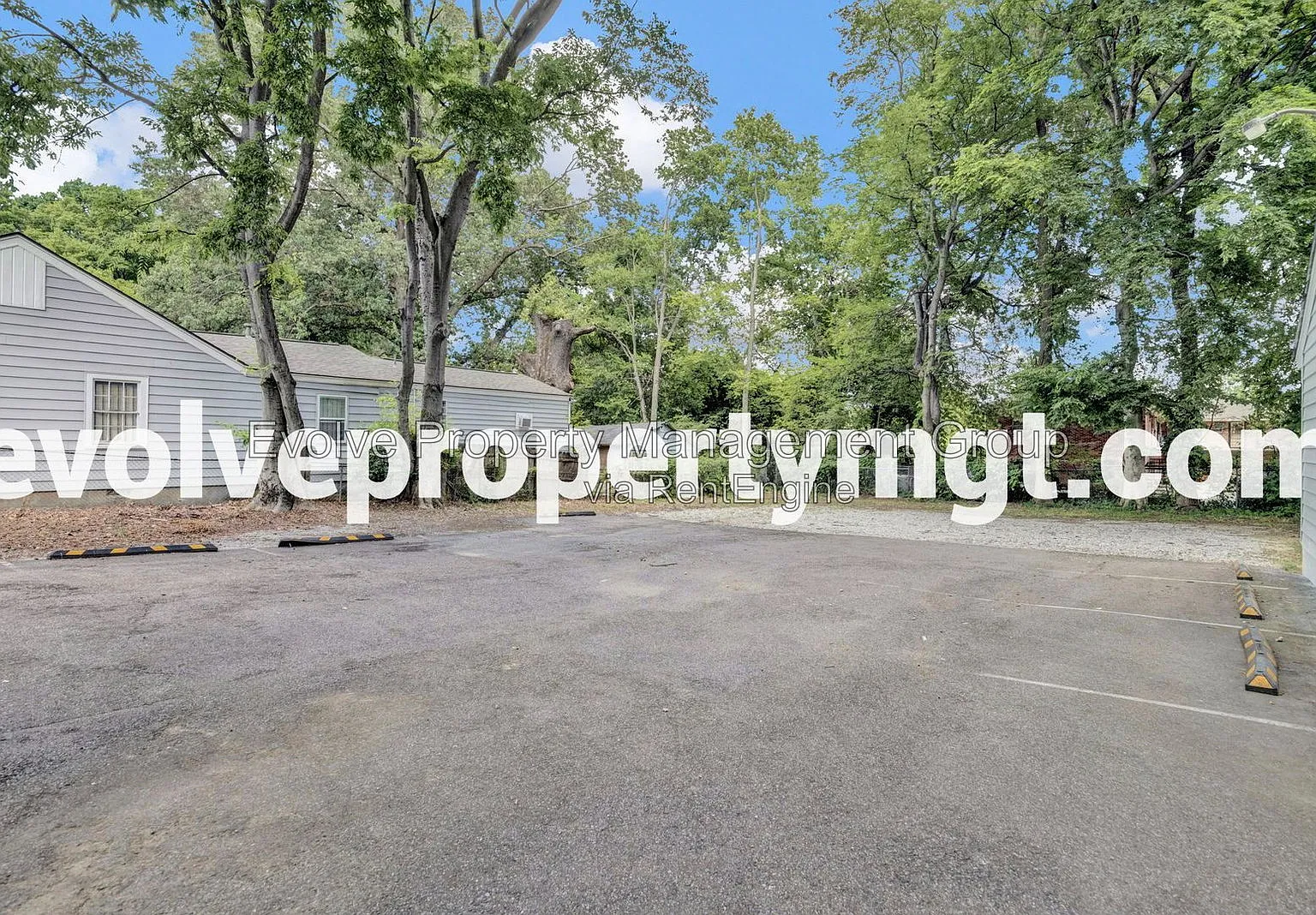 2 bed, 1.0 bath, 700 sqft, $795 — Photo 4