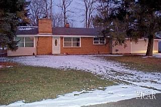 1st image of 118 Carpenter Ave