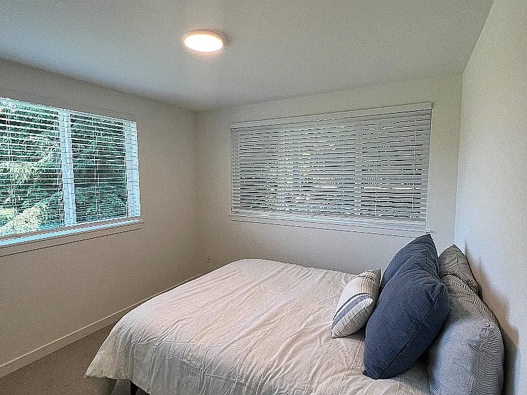 10046 Ravenna Ave NE #C — Photo 13