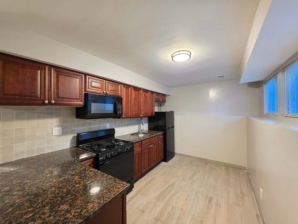 43 Redgrave Ave #1