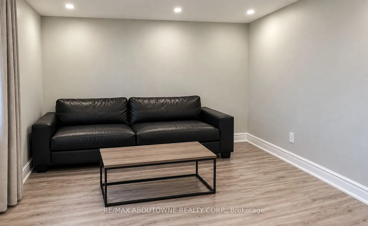 213 Bowman St — Photo 3