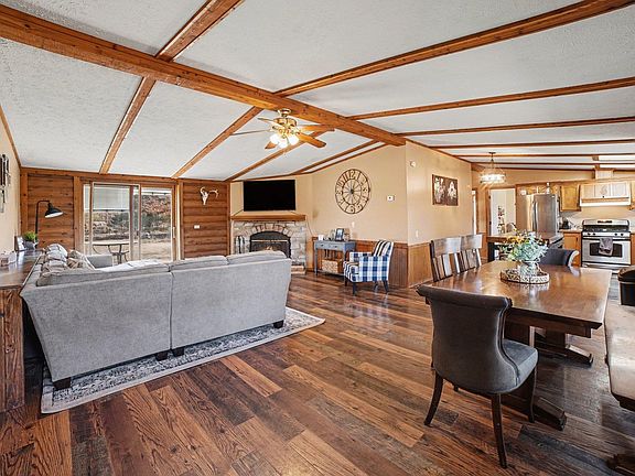 3rd image of 3949 S Alamando Rd