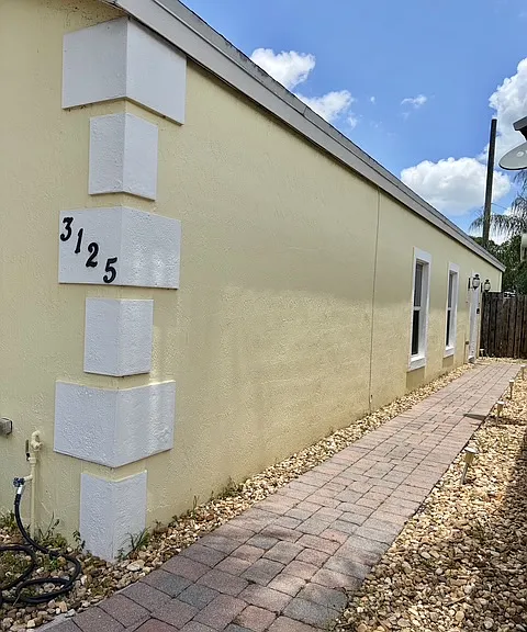 3125 Shelby Way — Photo 1
