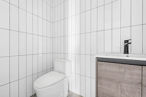 Rented by BH Brokerage Group | media 9
