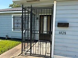 3 bed, 1.0 bath, 1104 sqft, $1,250 — Photo 3