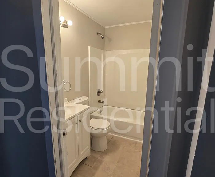10507 Oakland Ave — Photo 9