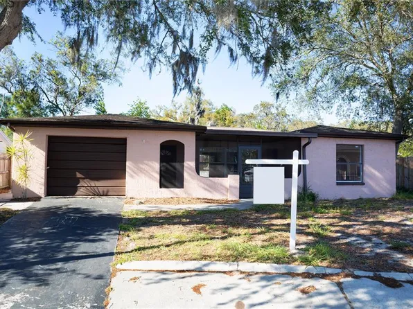 9939 Woodridge Ct, Port Richey, FL 34668