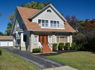 17218 Clifton Blvd, Lakewood, OH