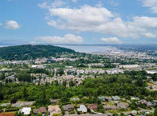 905 Queen St, Bellingham, WA 98229