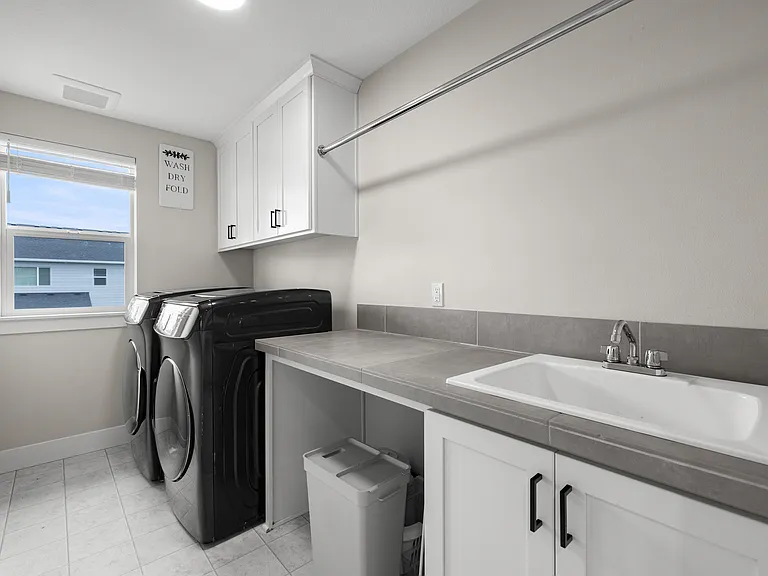 107 NE 72nd Ave — Photo 19