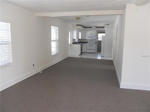 5th image of 1820 Winstan Ave