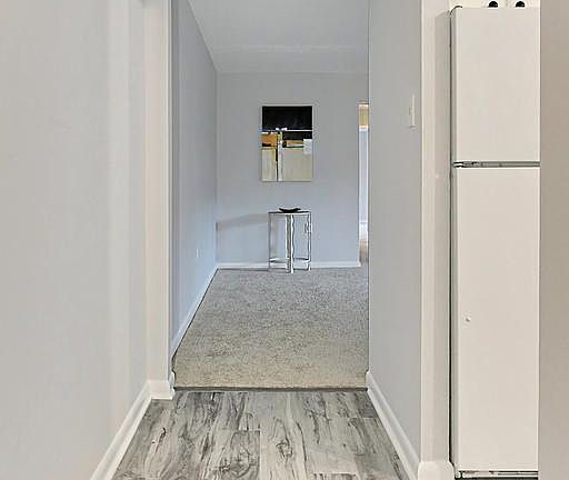 4th image of 615 Center St APT T2