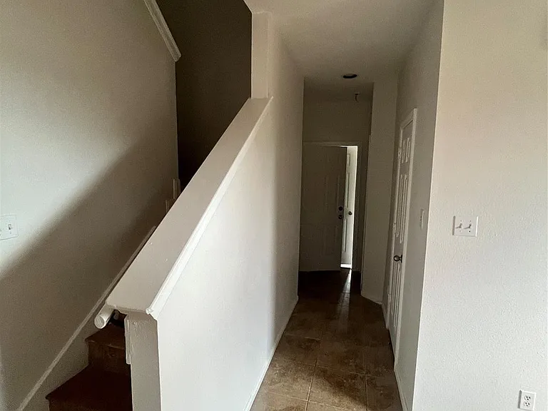 15506 Waldron Cir #A — Photo 34