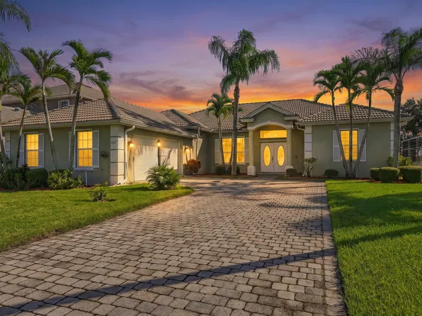437 NW Canterbury Court, Port St Lucie, FL 34983