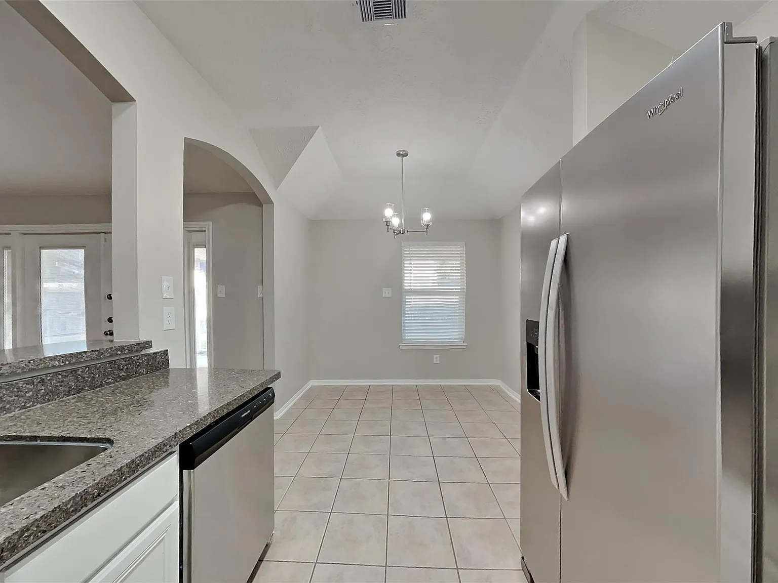 3 bed, 2.0 bath, 1891 sqft, $2,150 — Photo 4