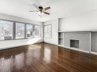 7428 S Phillips Ave APT 3, Chicago, IL 60649