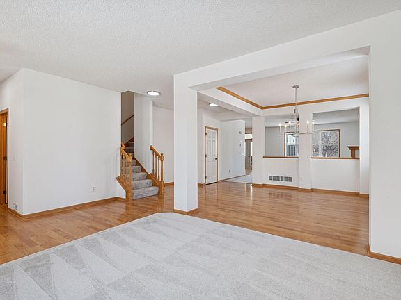 5th image of 3432 Baneberry Cir