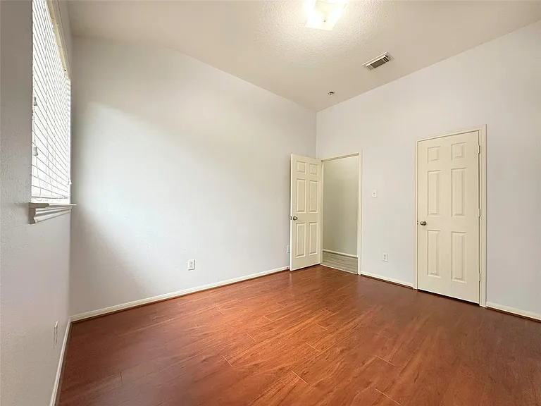 2910 Lemmingham Dr — Photo 18
