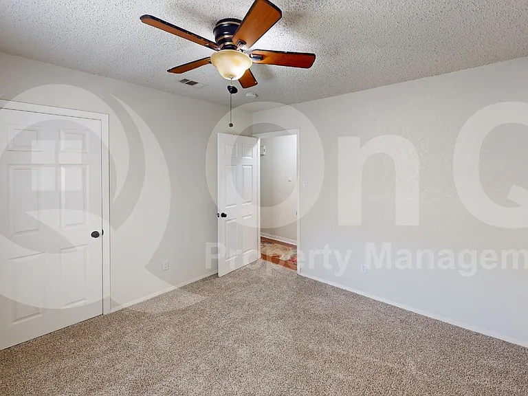 2501 Yucca Ave — Photo 9