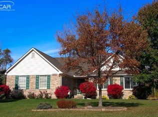 1102 Deer Creek Trl, Grand Blanc, MI 48439