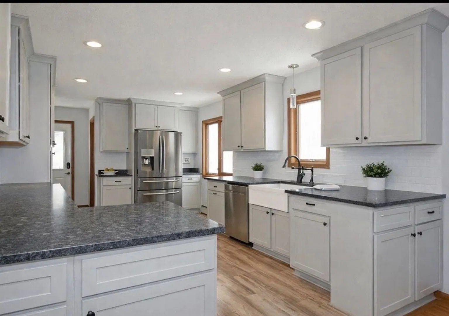 Spacious 4BR House in Prior Lake — Photo 4