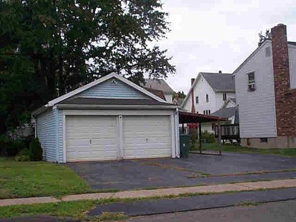 garage & additional parking