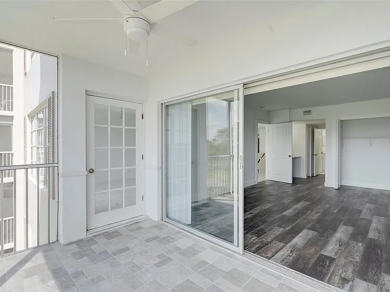 3050 N Palm Aire Dr #505 — Photo 30