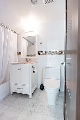 Rented by Smart City Real Estate LLC | media 12