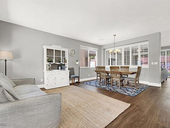 5th image of 11044 Clemmons Ct