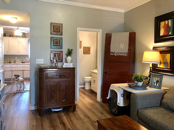 5th image of 202 Tomlinson Dr APT 6B