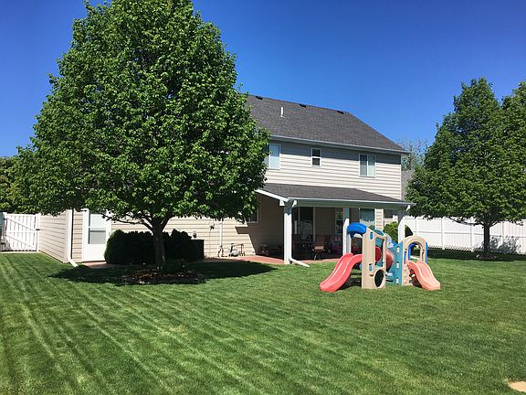 3rd image of 3914 Sequoia Dr