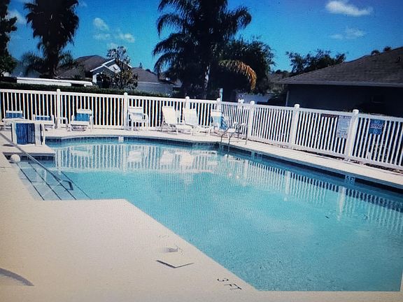4th image of 645 Coral Trace Blvd