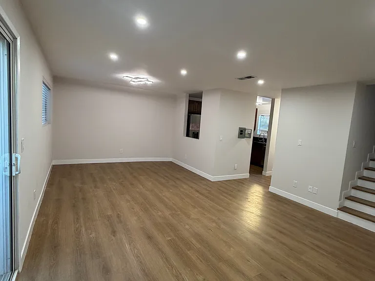 327 S Madison Way #C — Photo 8