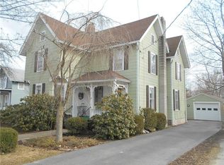 19 Hollister St, Dundee, NY 14837