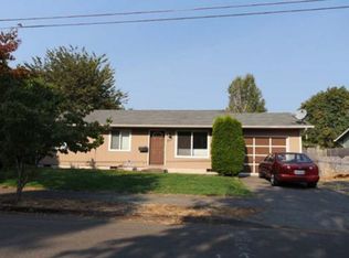 1021 S 8th St, Cottage Grove, OR 97424