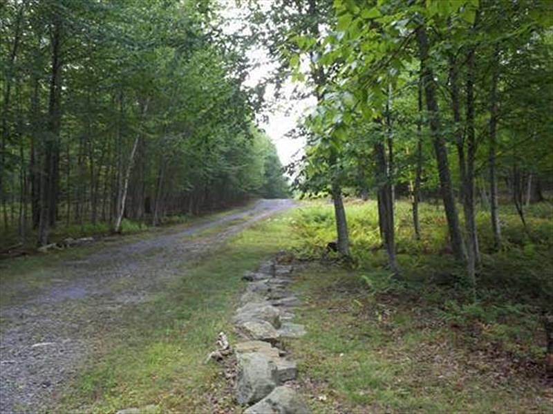 2nd image of 9173 Laurel Dr