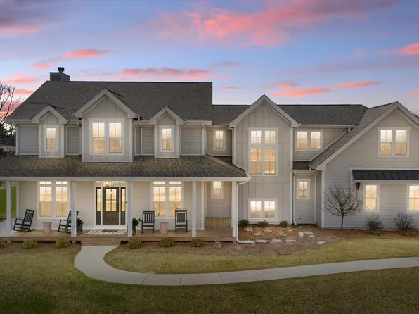 4922 Lathrop AVENUE, Mount Pleasant, WI 53403